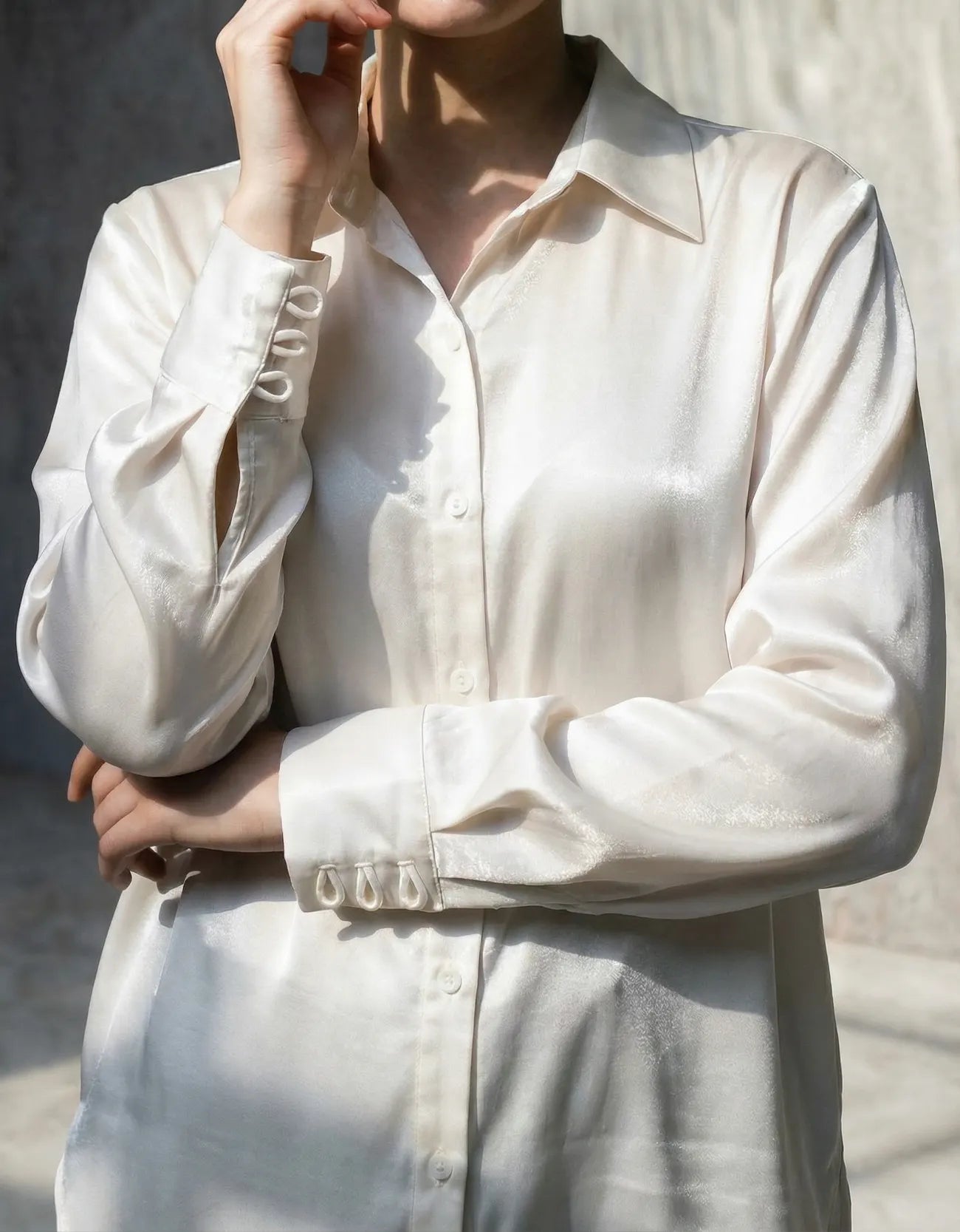 SILK SHEEN TOP