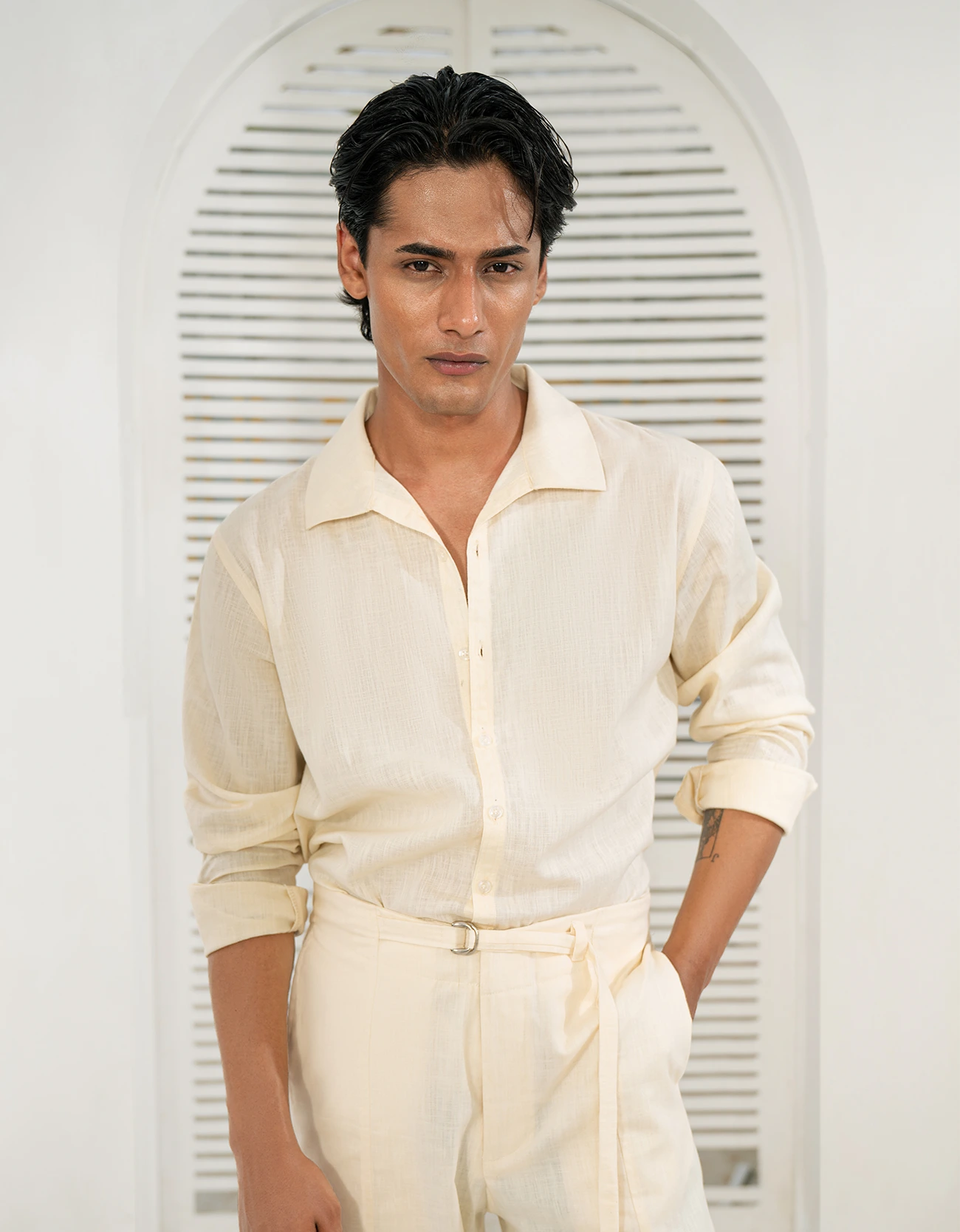 LINEN BUTTON DOWN SHIRT