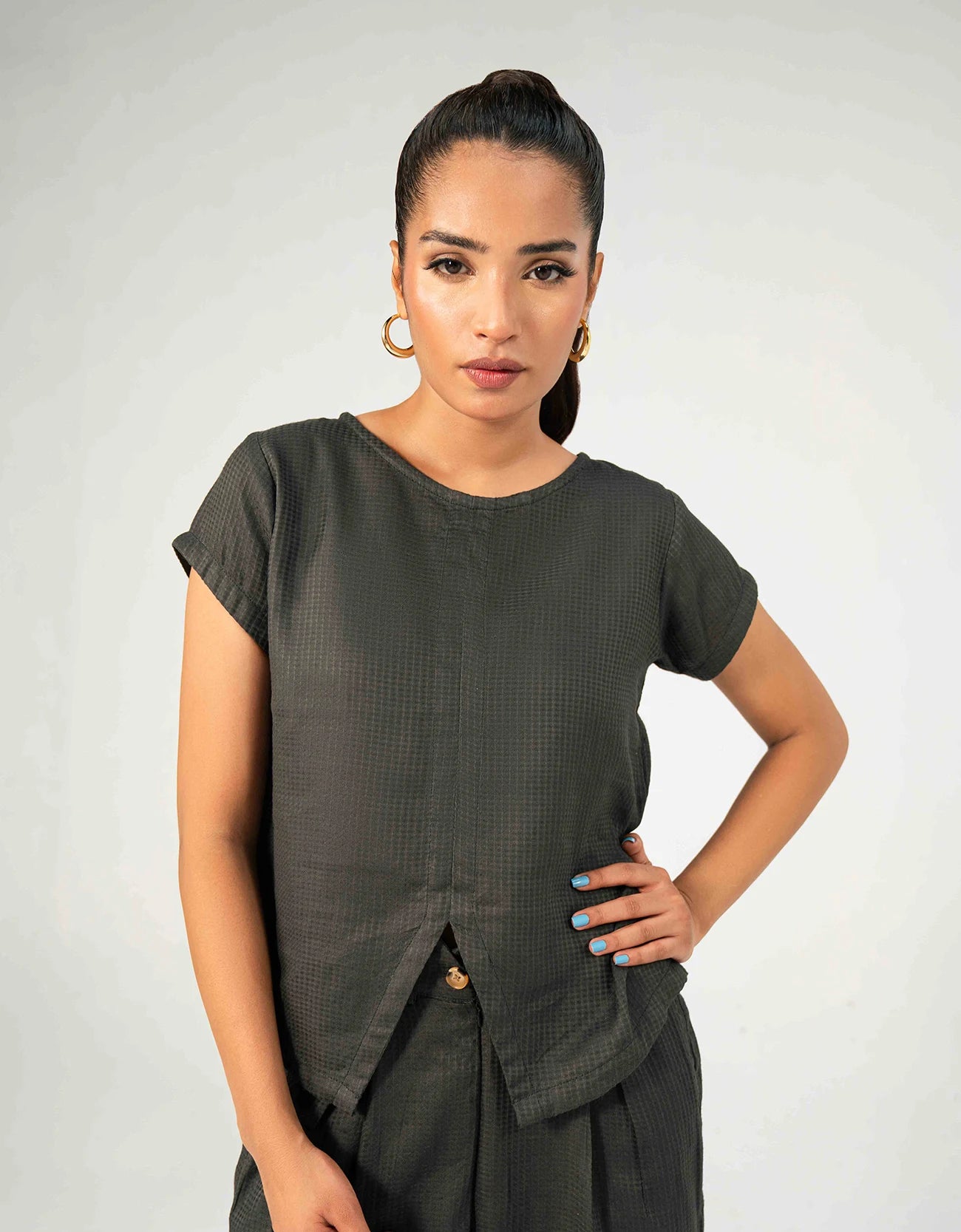 TEXTURED CAP SLEEVE TOP