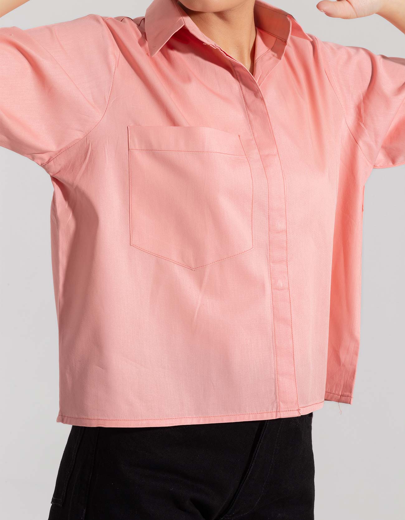 CROPPED PATCH POCKET SHIRT