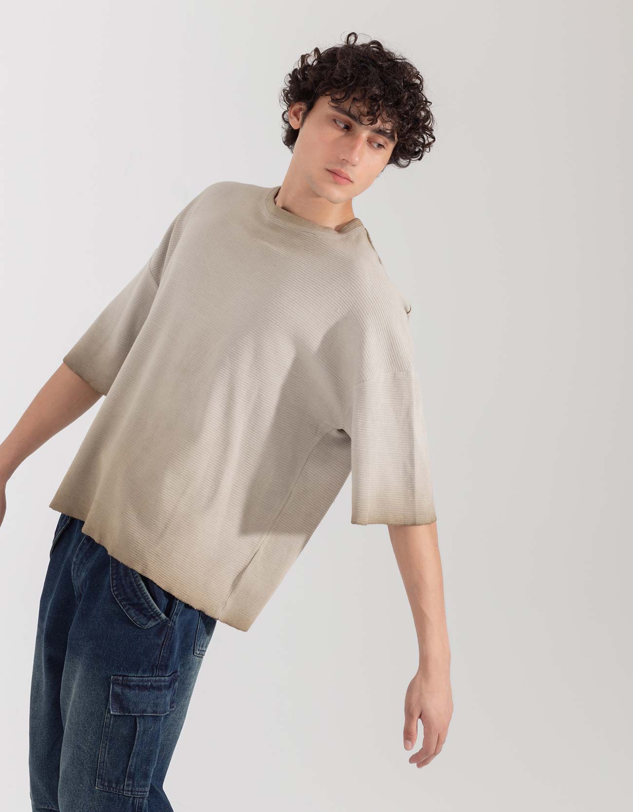 TEXTURED TIE-DYE T-SHIRT