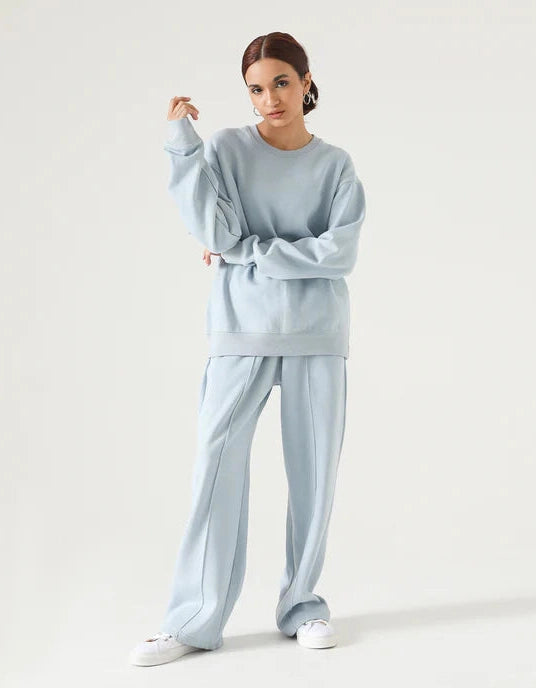 WOMEN BASIC SWEATSHIRT