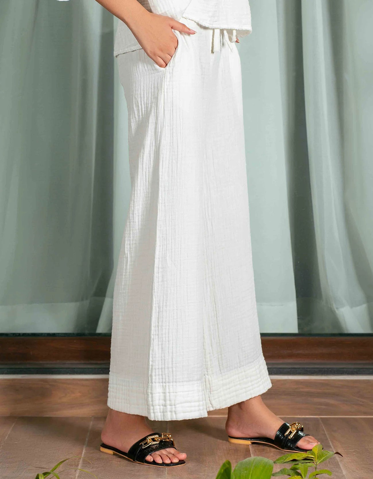 MUSLIN WIDE LEG TROUSER
