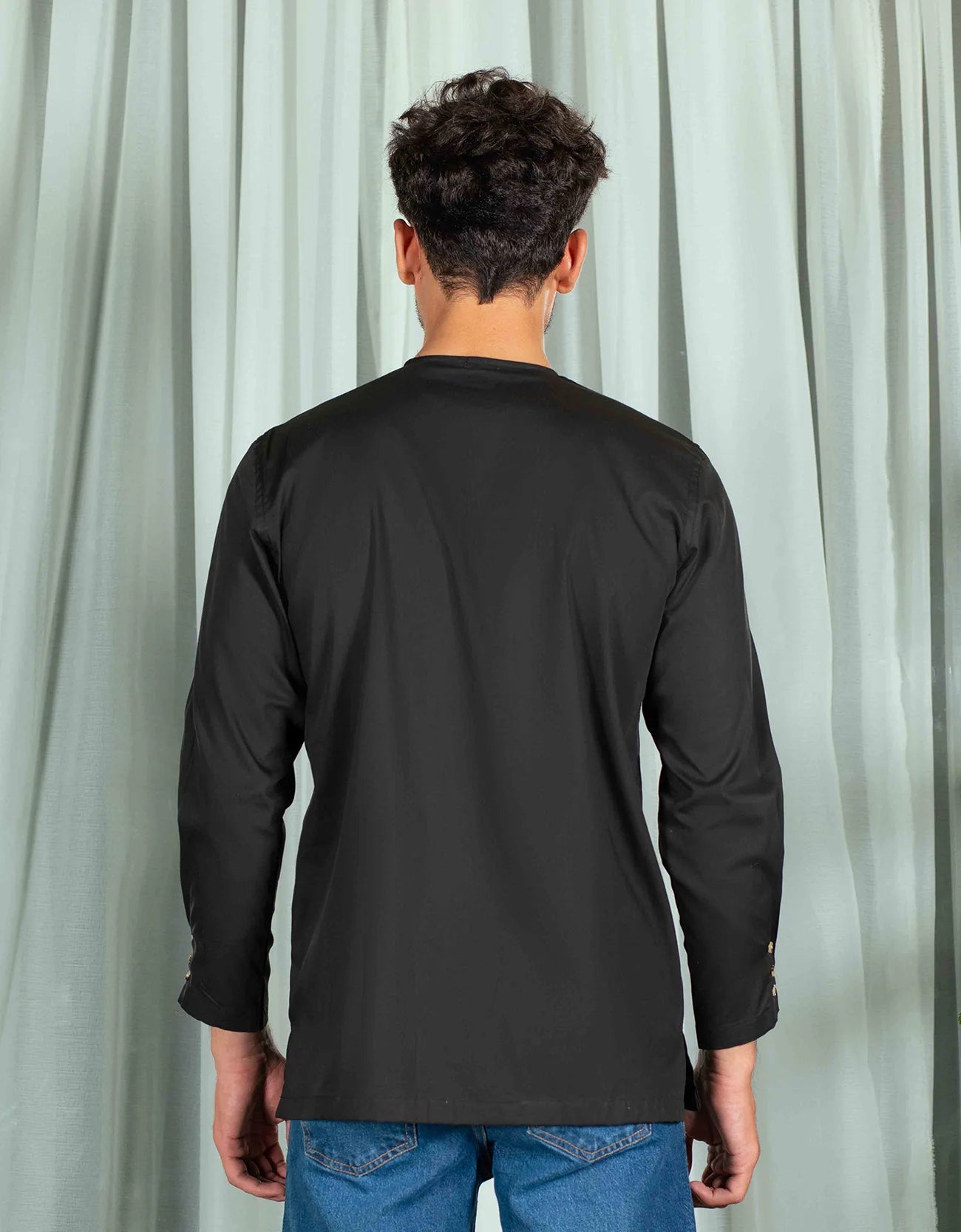 MEN’S CREW NECK KURTA