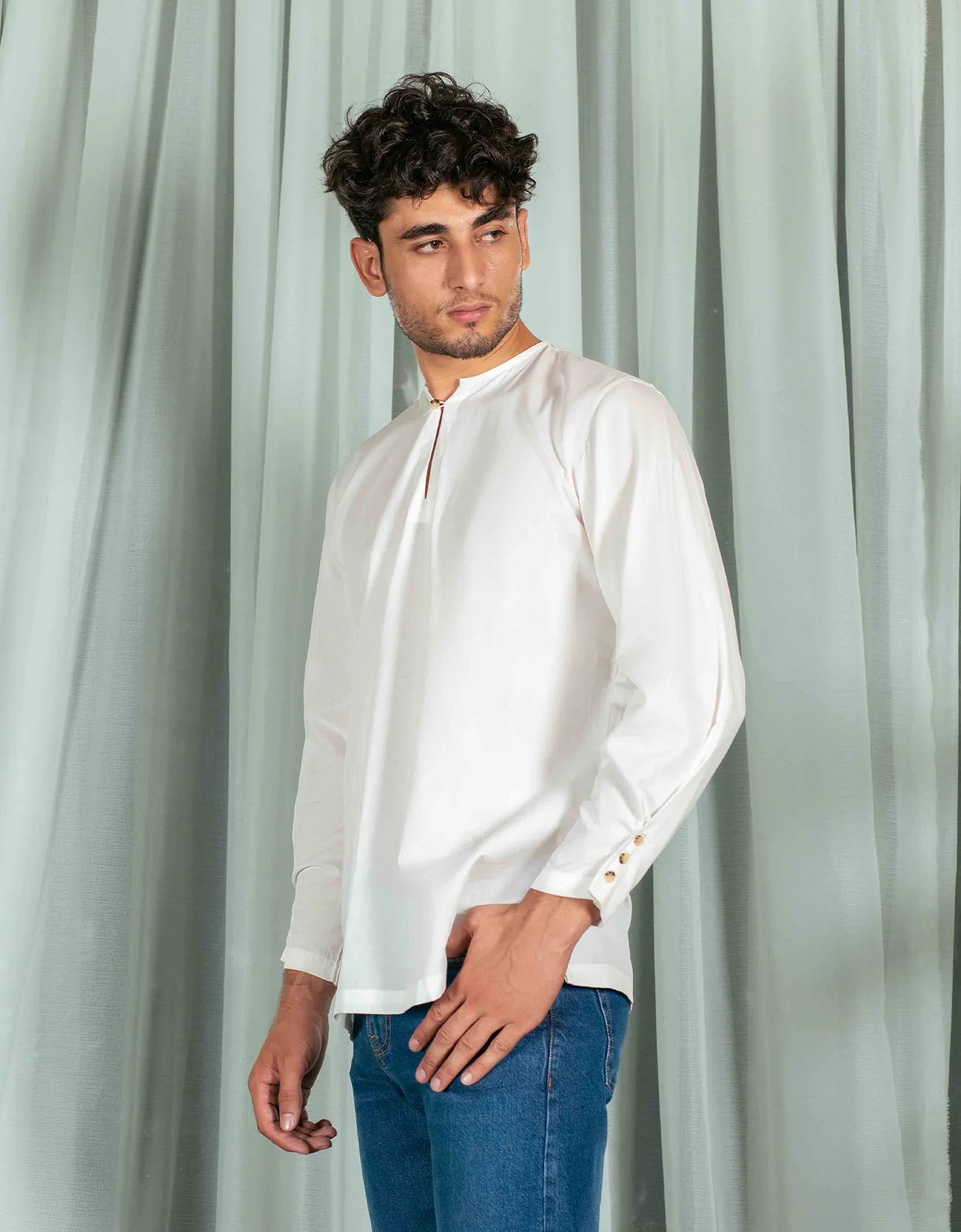 MEN’S CREW NECK KURTA