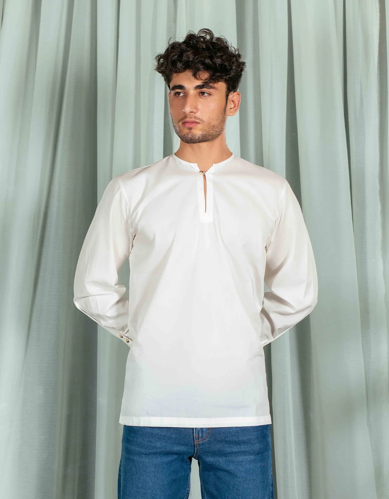 MEN’S CREW NECK KURTA