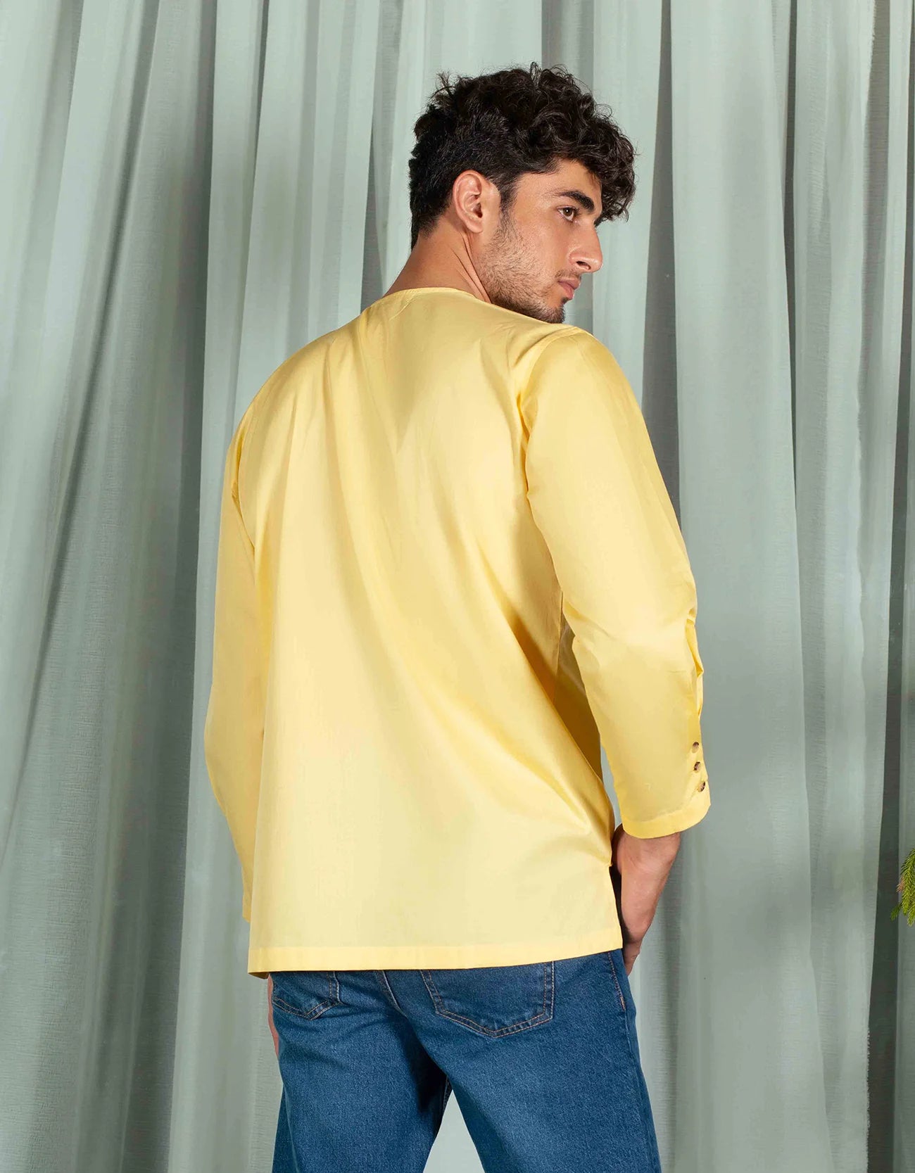 MEN’S CREW NECK KURTA