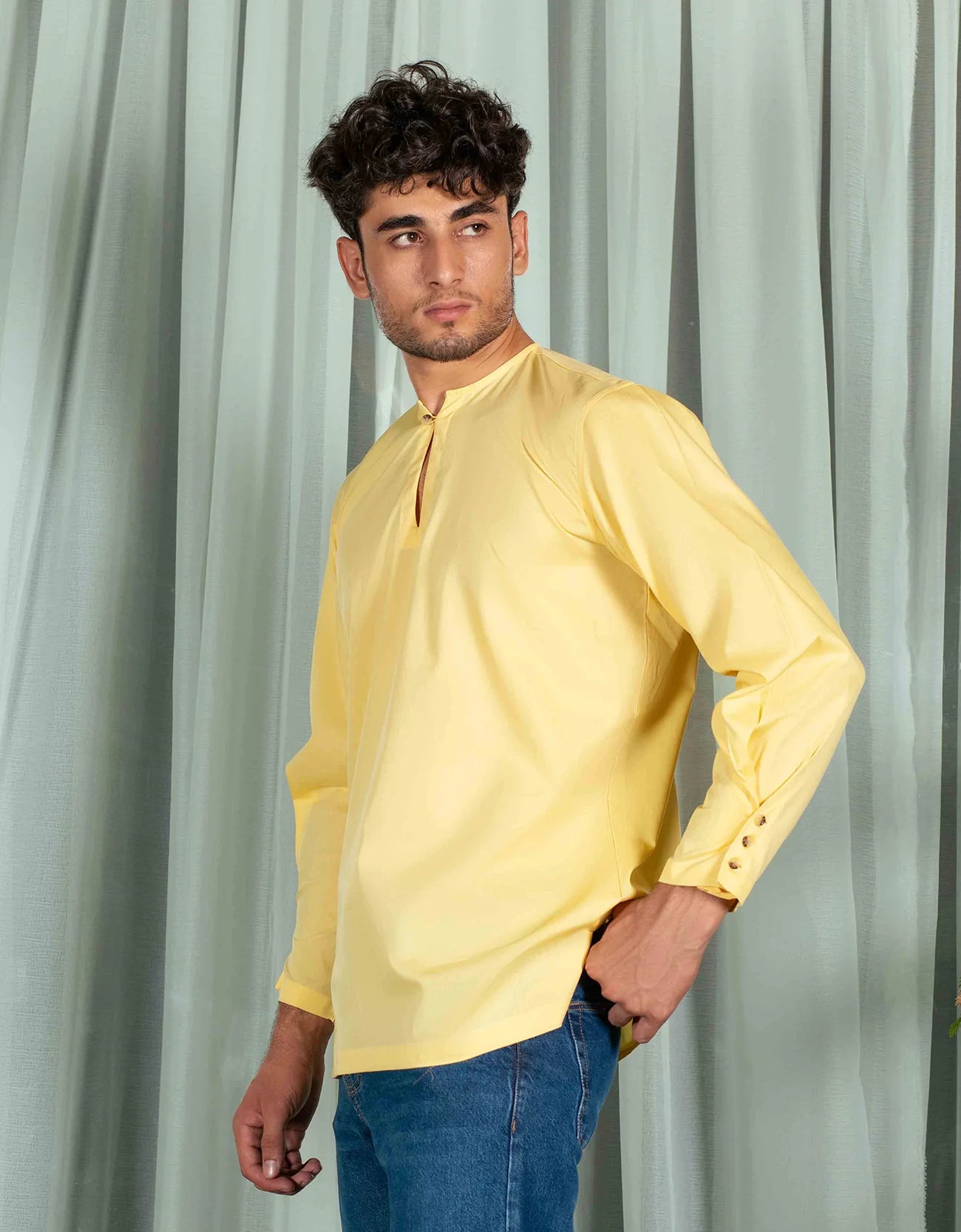 MEN’S CREW NECK KURTA