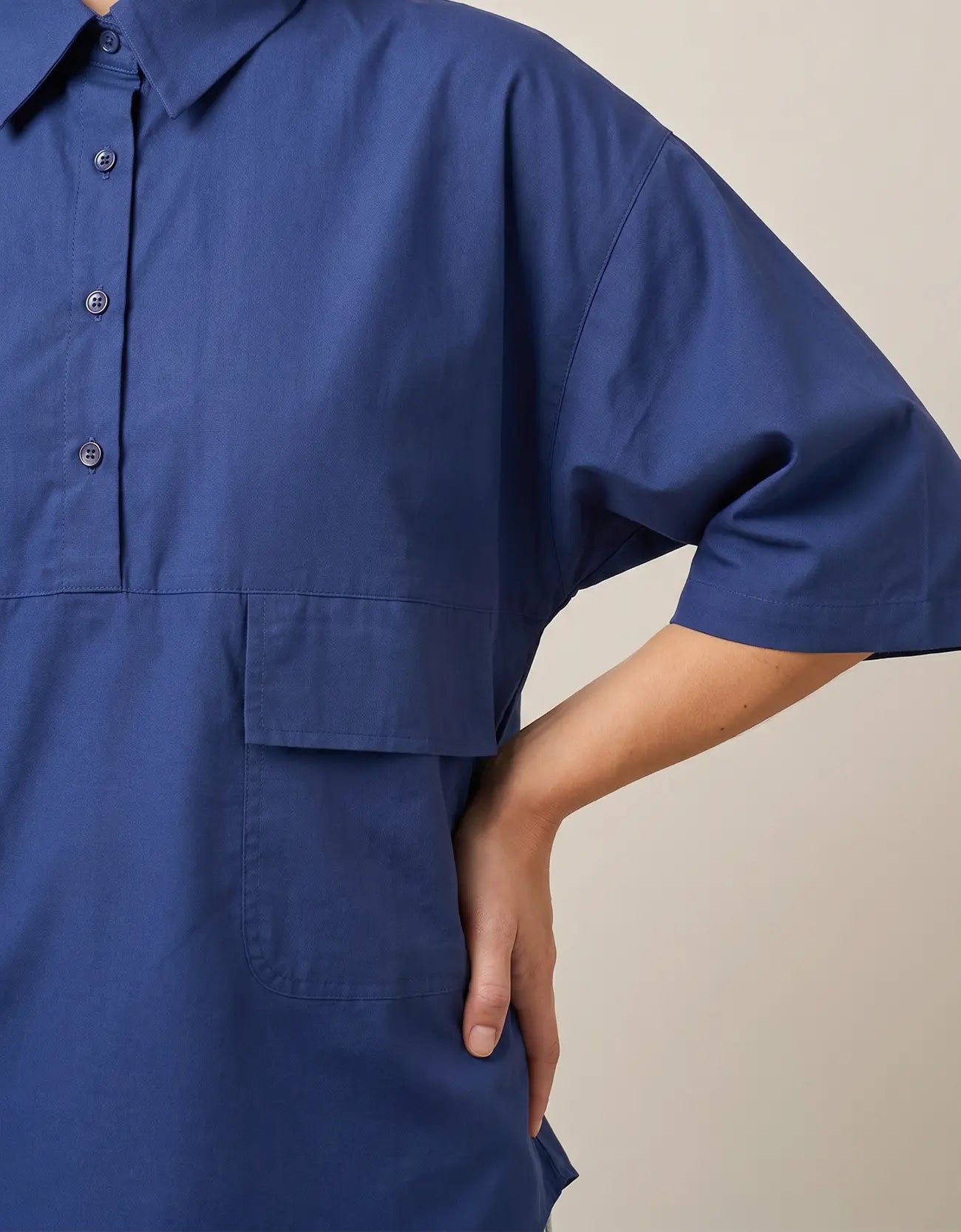 CLASSIC QUARTER PLACKET SHIRT
