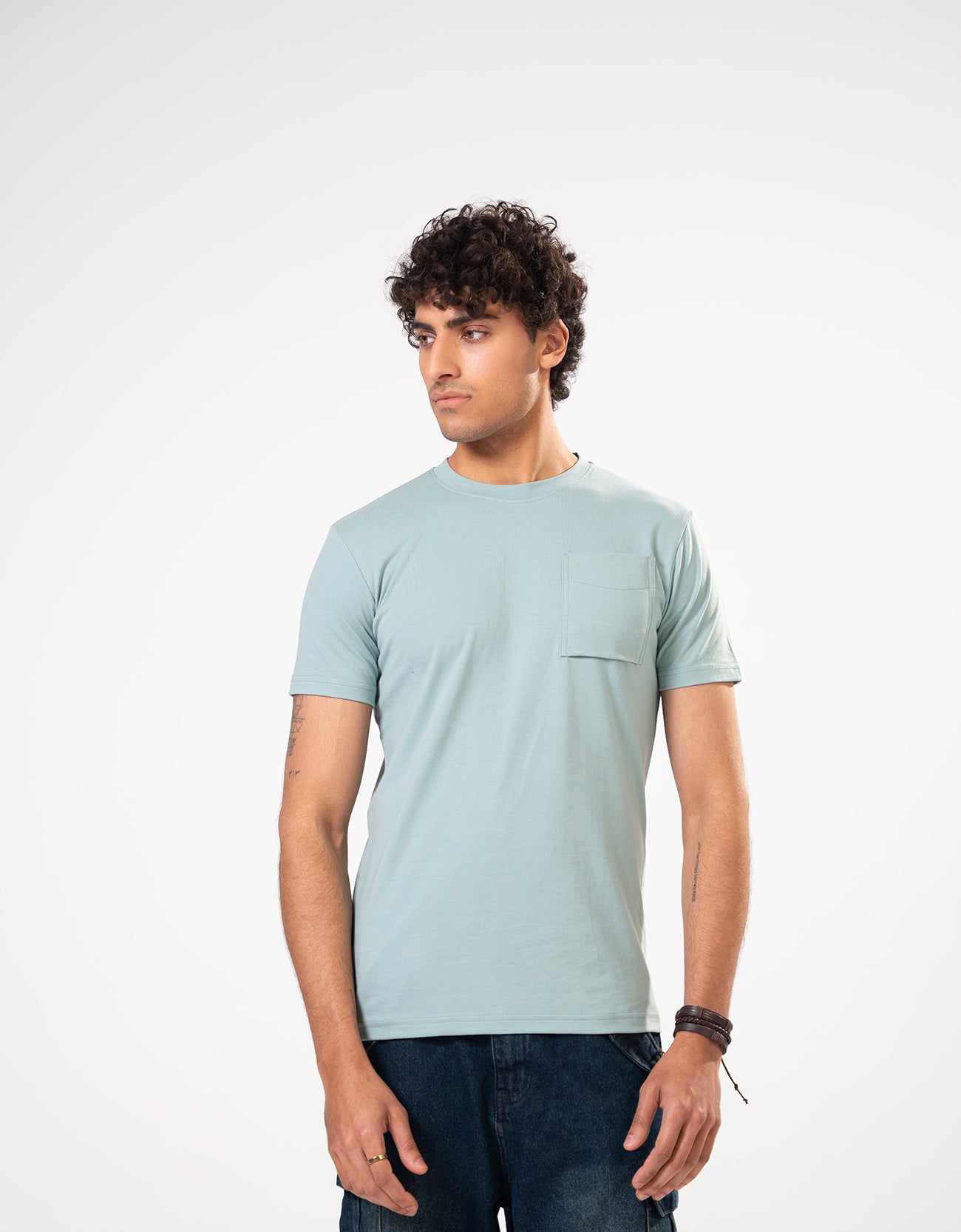 PATCH POCKET CREW NECK TEE