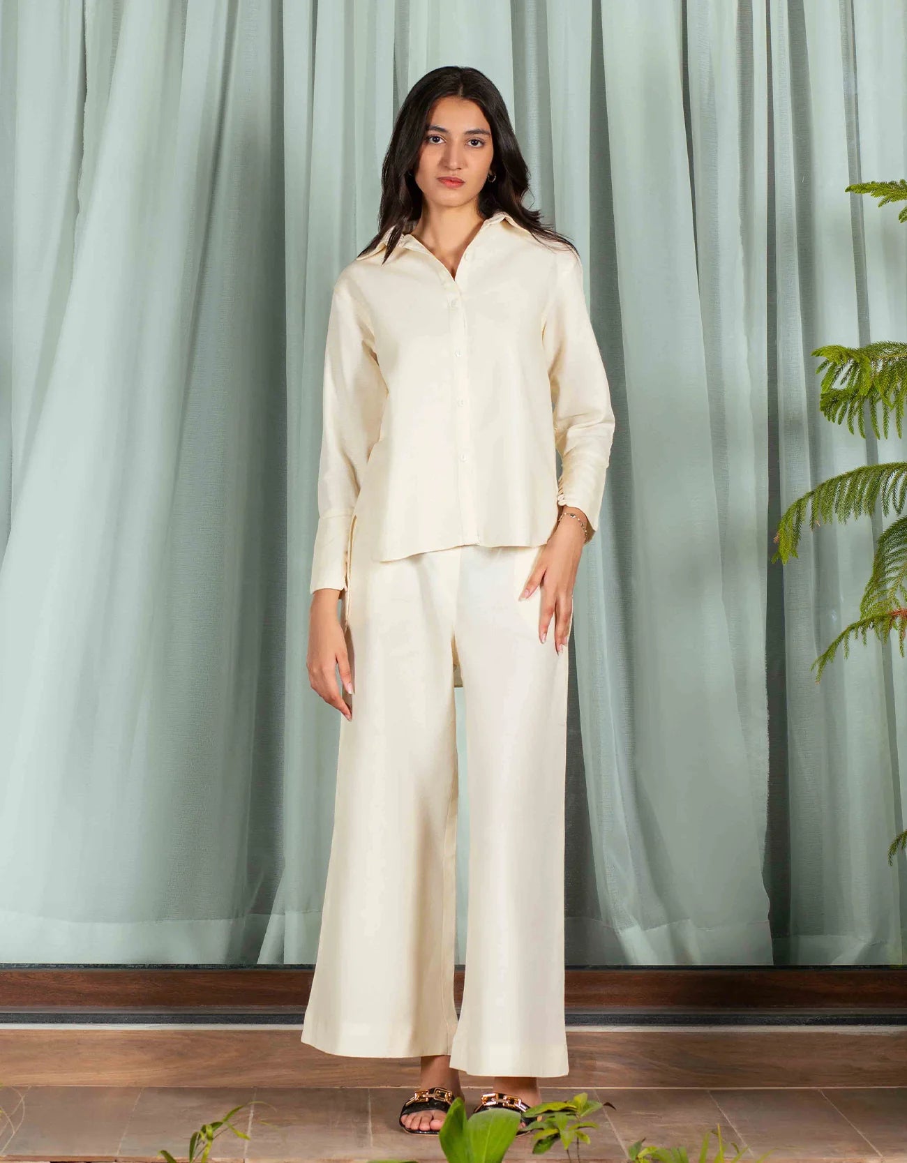 JACQUARD COLLARED BACK TALE SHIRT