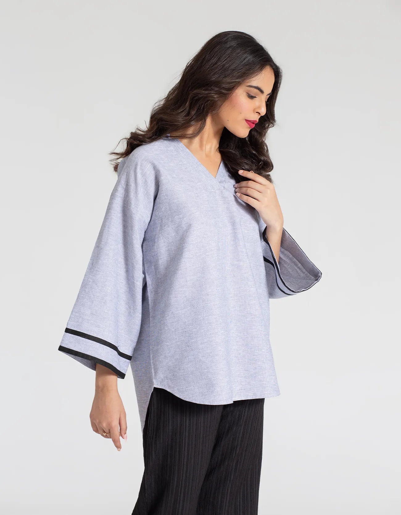 JHONNY COLLAR CURVED HEM SHIRT