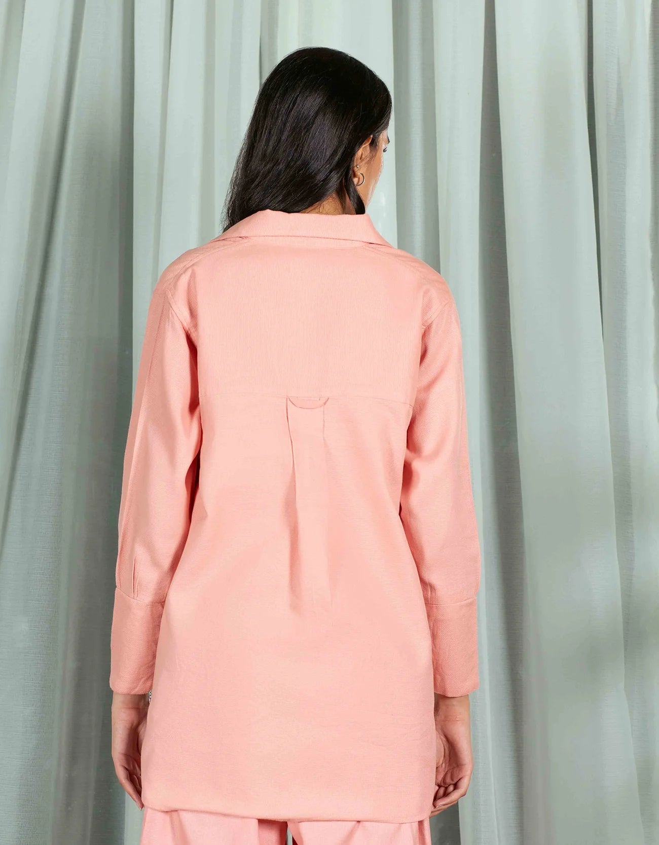 JACQUARD COLLARED BACK TALE SHIRT