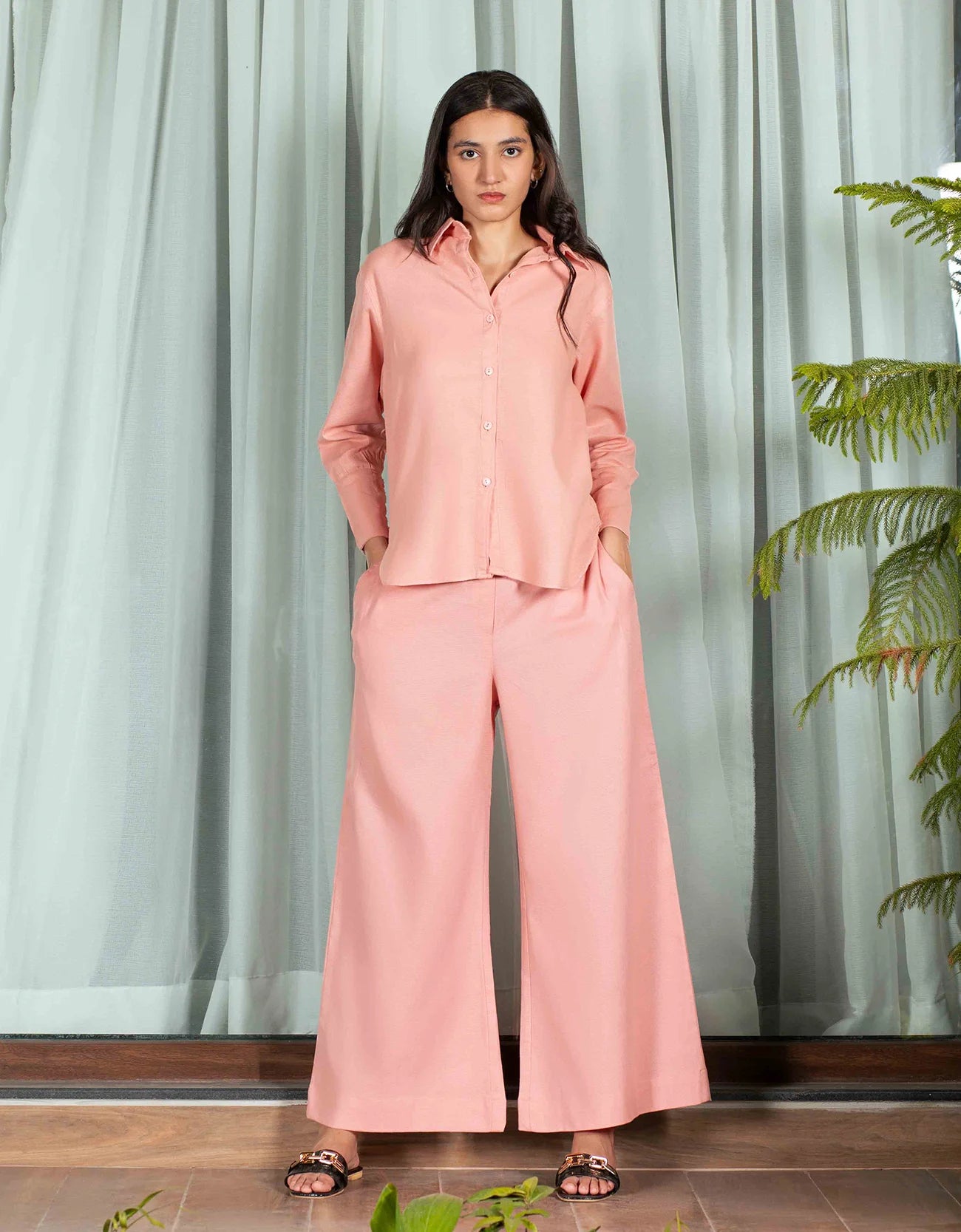 JACQUARD COLLARED BACK TALE SHIRT