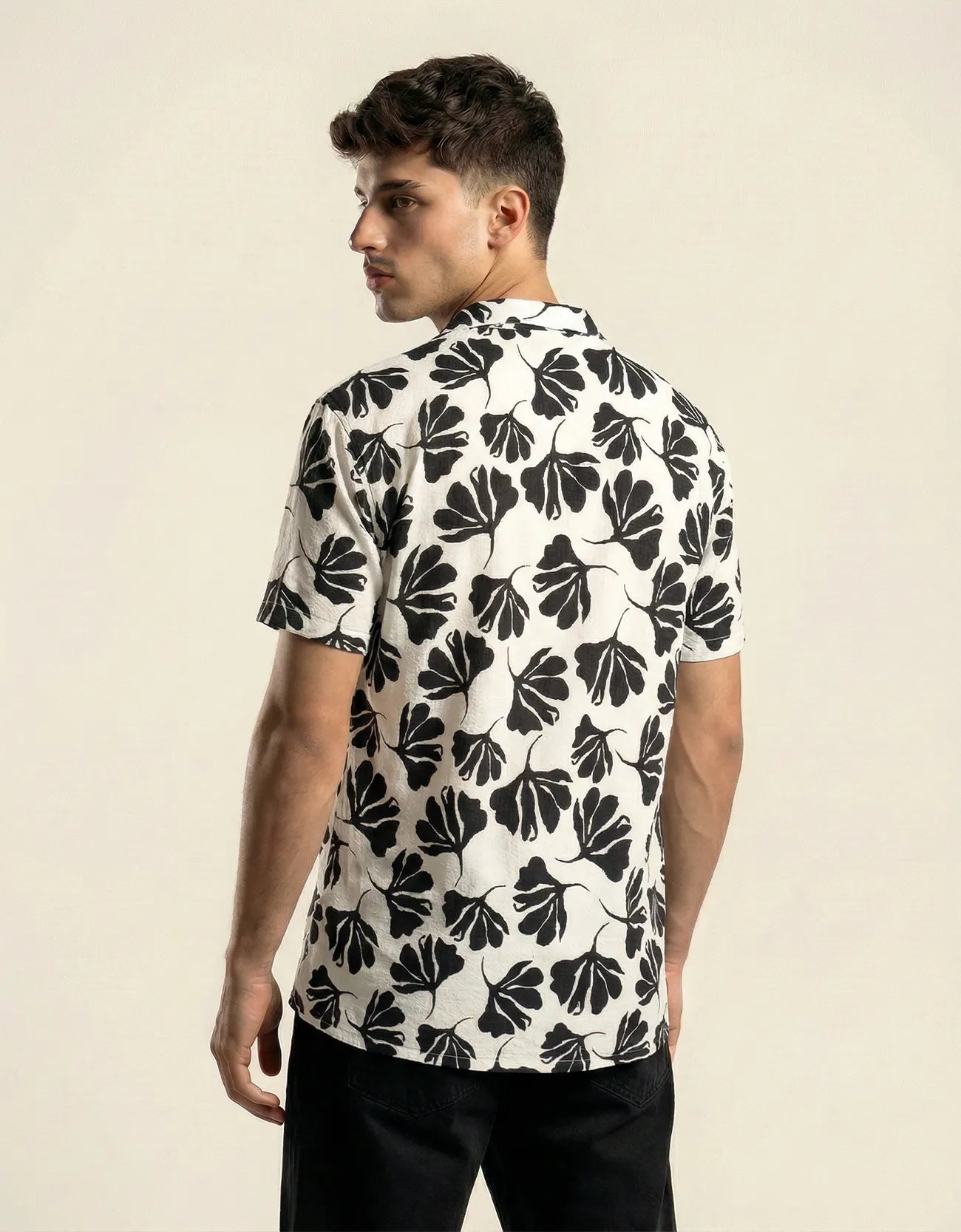 SAFARI FLOWERAL BUTTON DOWN SHIRT
