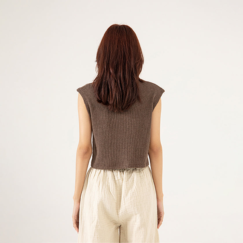 TEXTURED KNIT CROPPED TOP