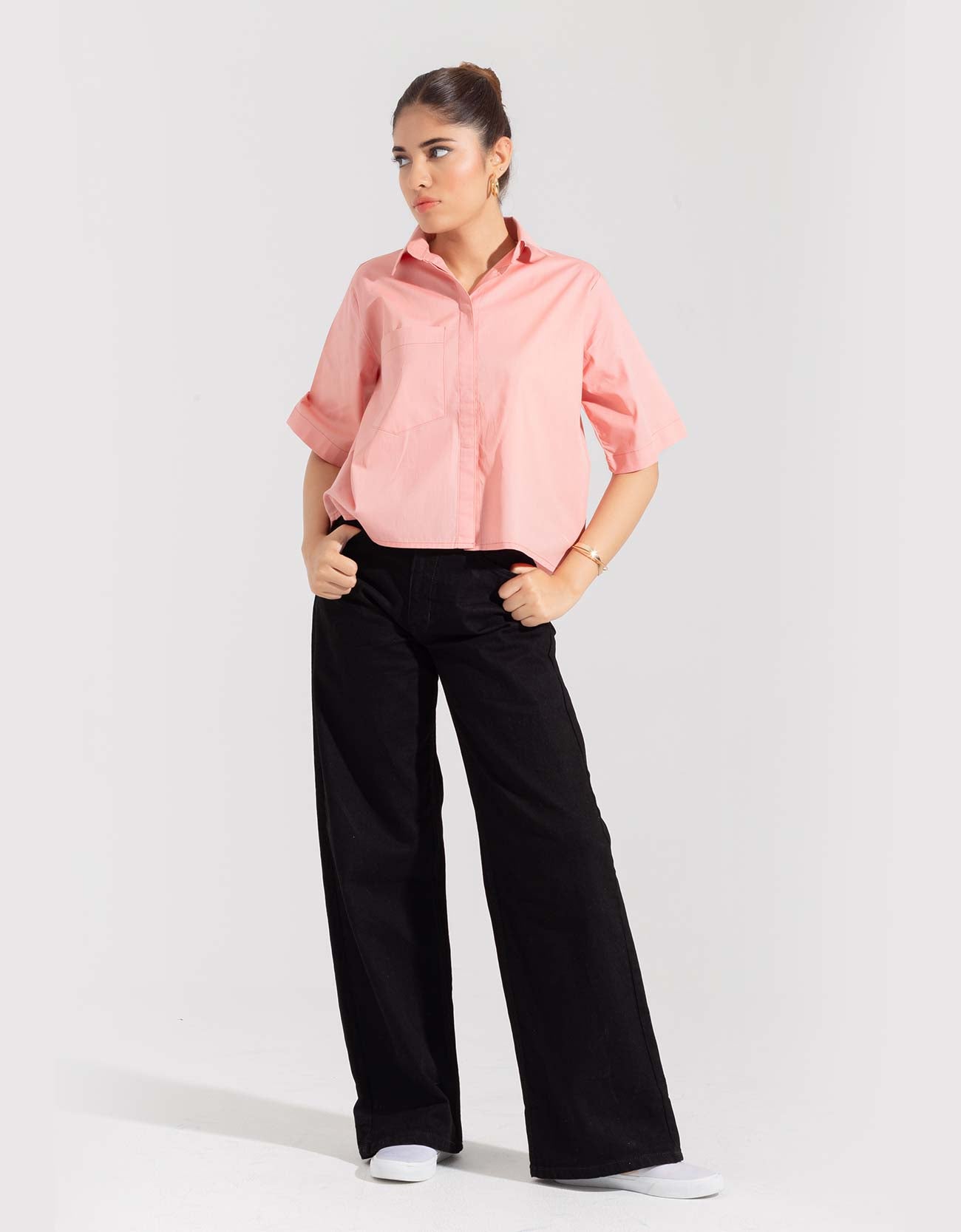 CROPPED PATCH POCKET SHIRT