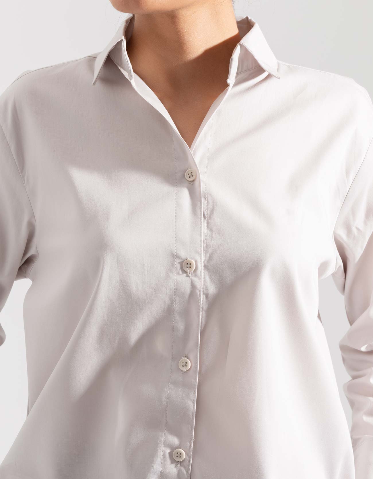 SHIRT WITH FOLDED BACK YOKE
