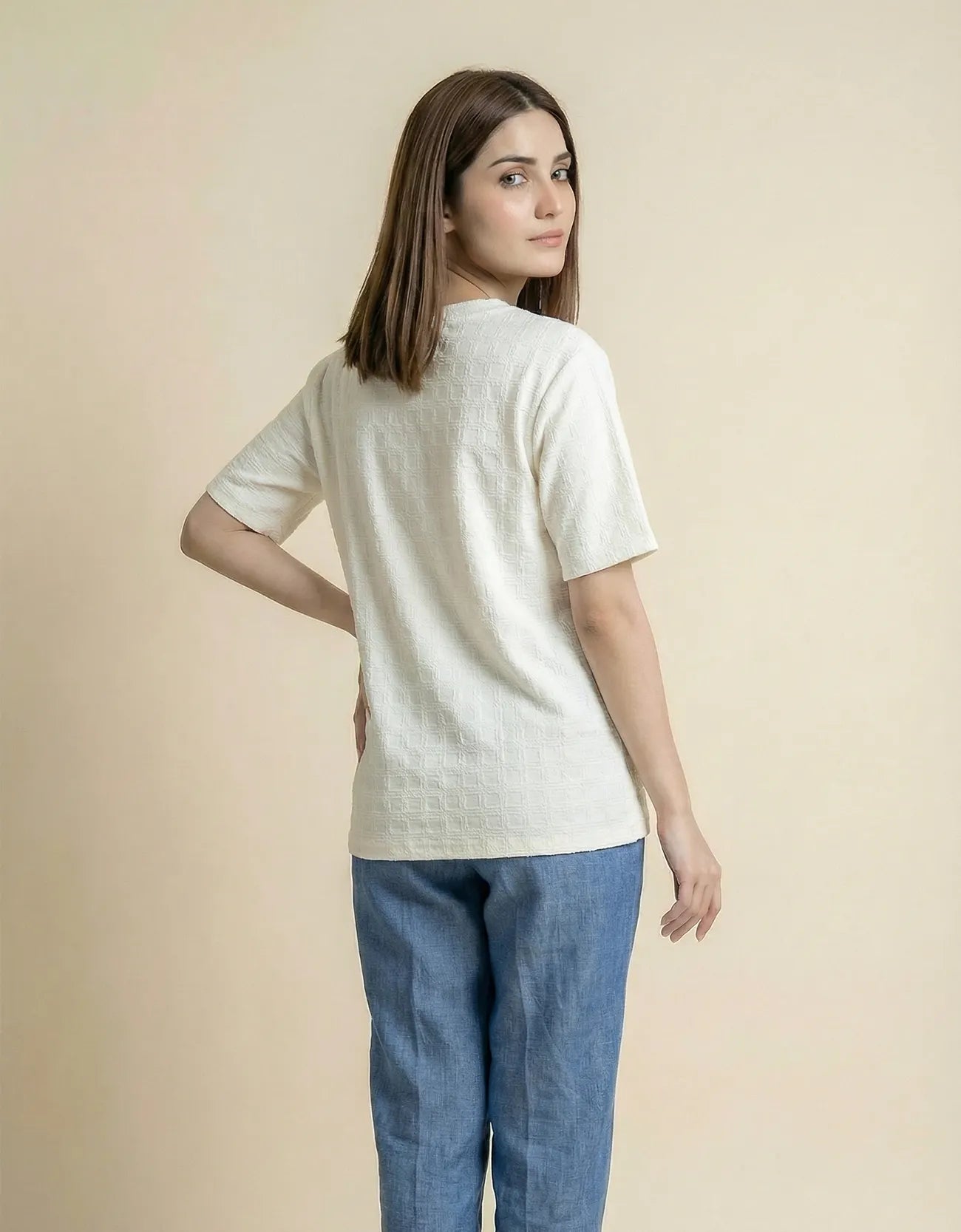 CHECKERED CREW NECK TEE