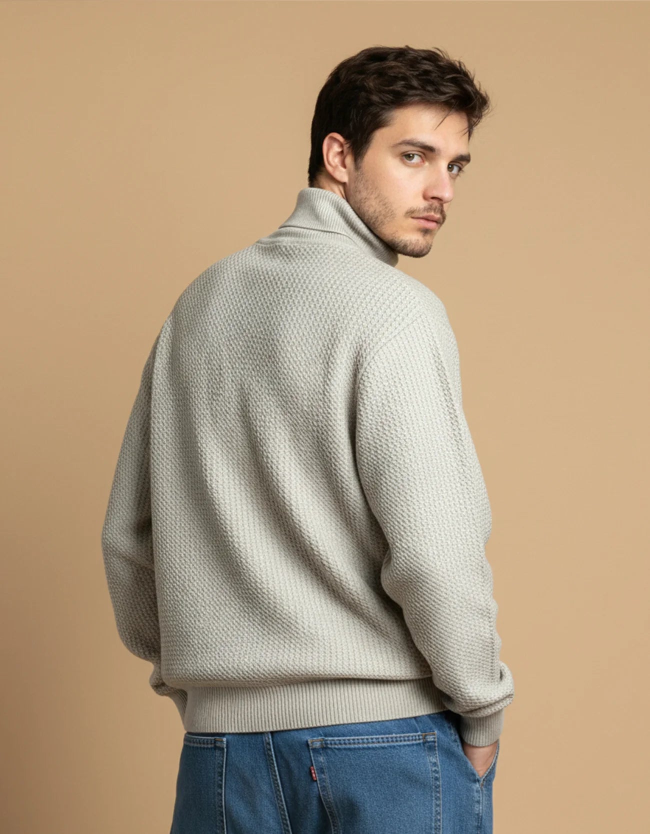 CHAVERON TEXTURED TURTLE NECK
