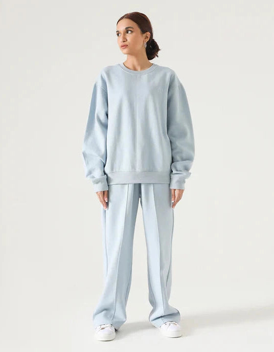 WOMEN BASIC SWEATSHIRT