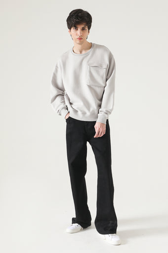 PATCH POCKET SWEATSHIRT