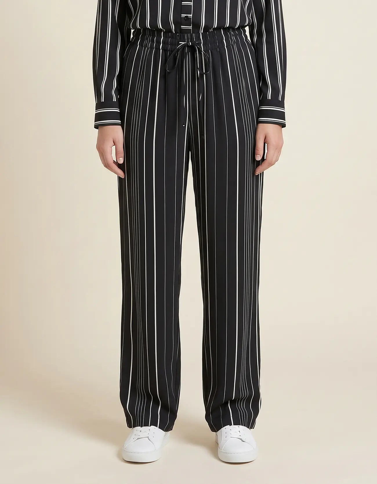 VERTICAL STRIPE TROUSER