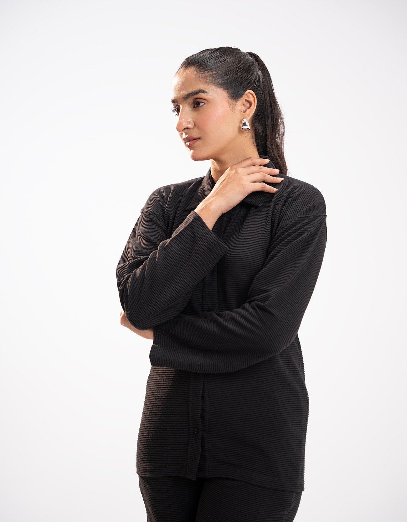 TEXTURED BUTTON DOWN SHIRTv