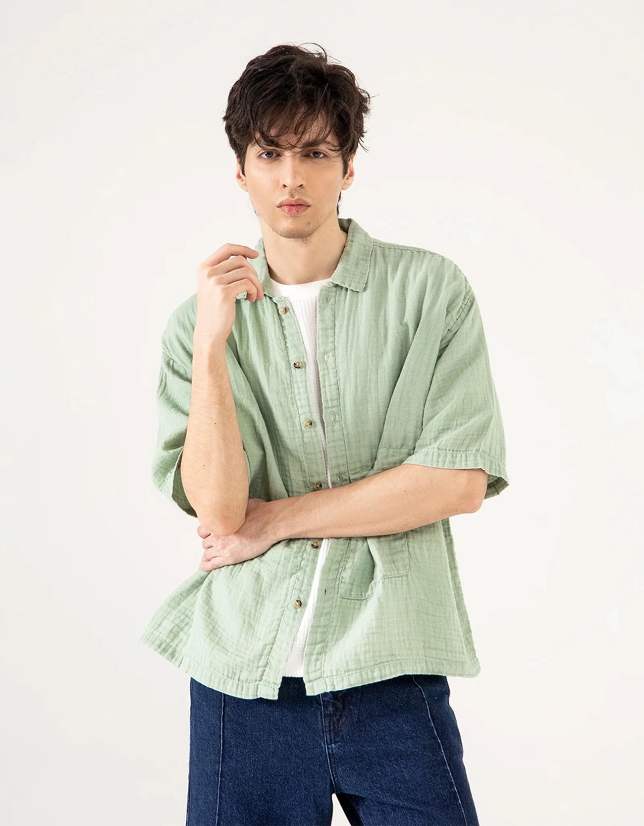 MUSLIN OVERSIZED PATCH POCKET OVERSHIRT