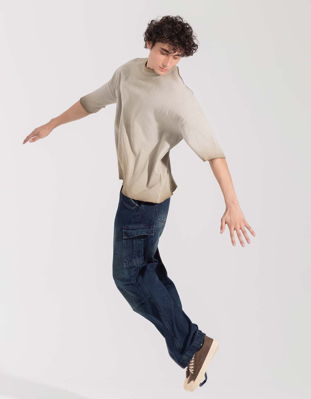 TEXTURED TIE-DYE T-SHIRT