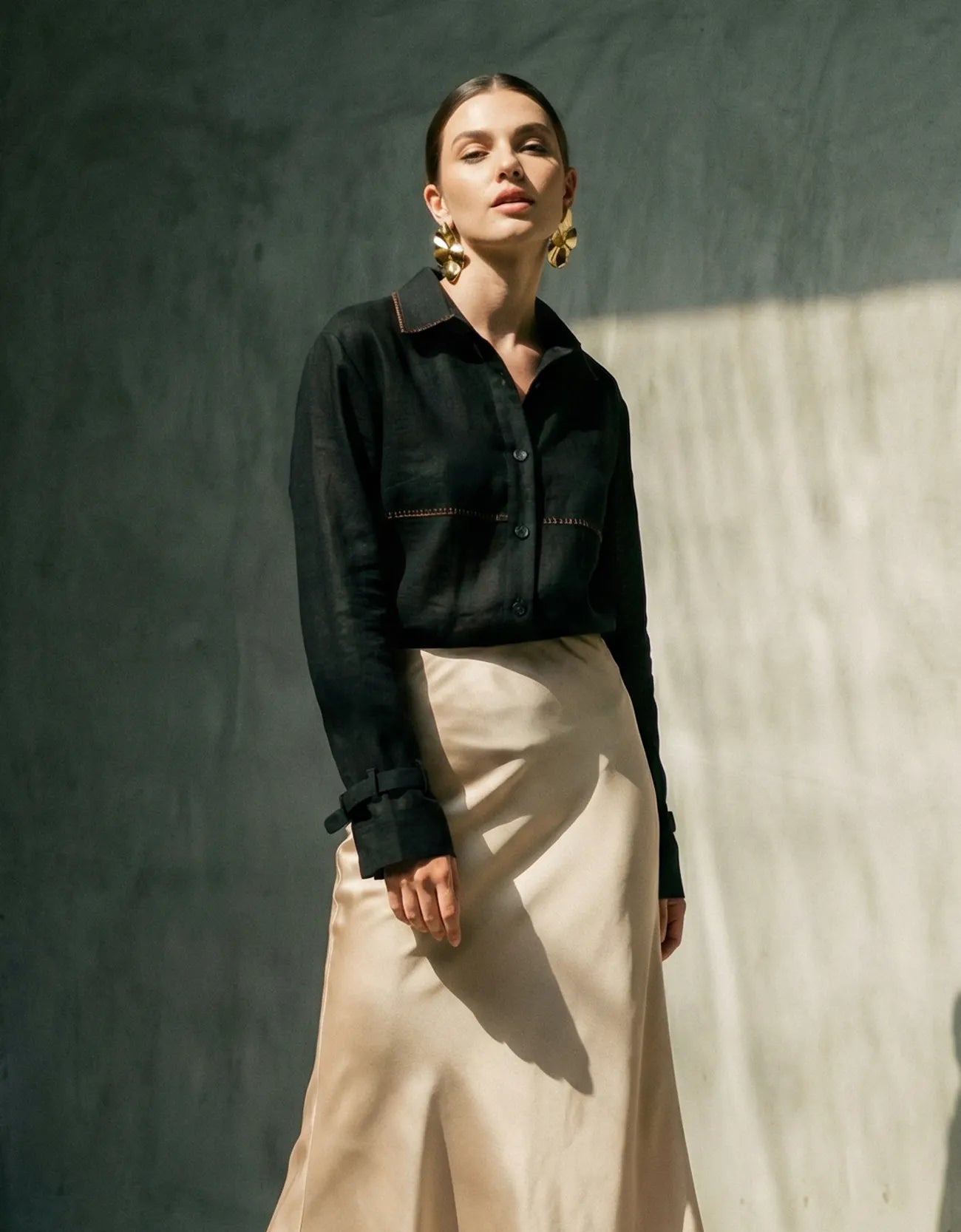 LINEN EMBROIDERED SHIRT