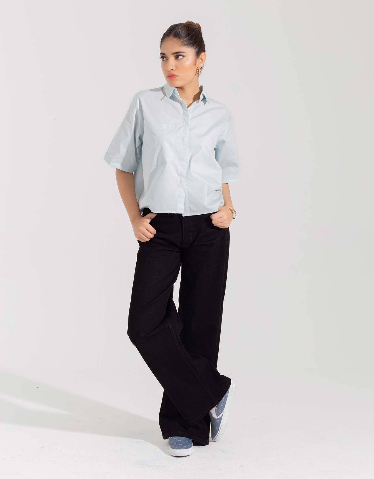 CROPPED PATCH POCKET SHIRT