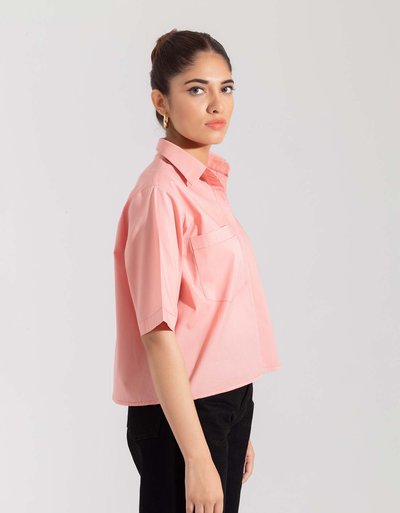 CROPPED PATCH POCKET SHIRT