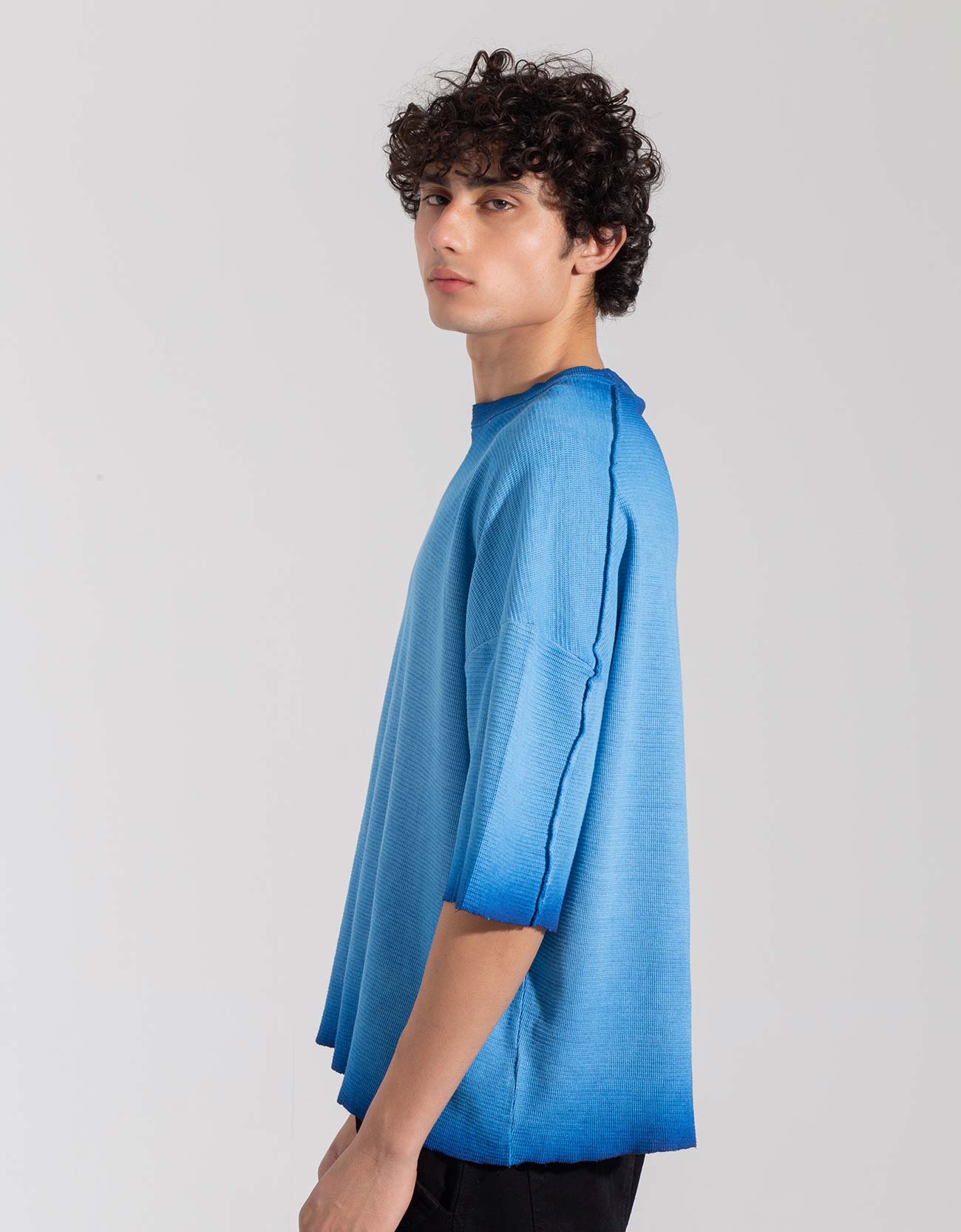 TEXTURED TIE-DYE T-SHIRT