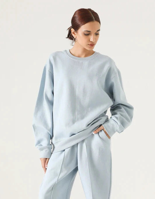 WOMEN BASIC SWEATSHIRT