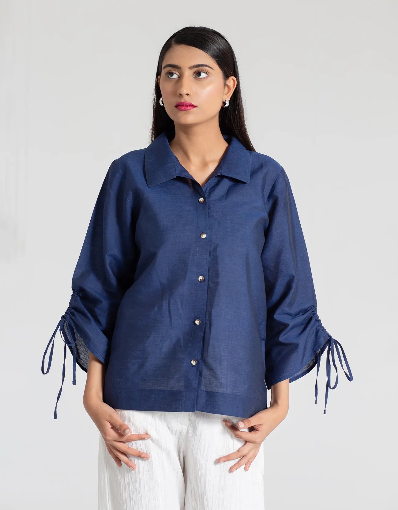 DRAWSTRING SLEEVE SHIRT