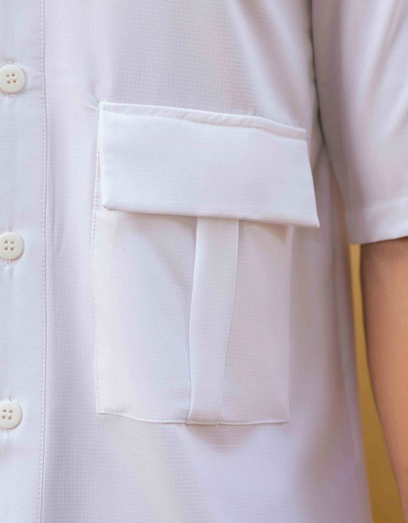 MEN’S BOXY FIT FLAP POCKETS SHIRT