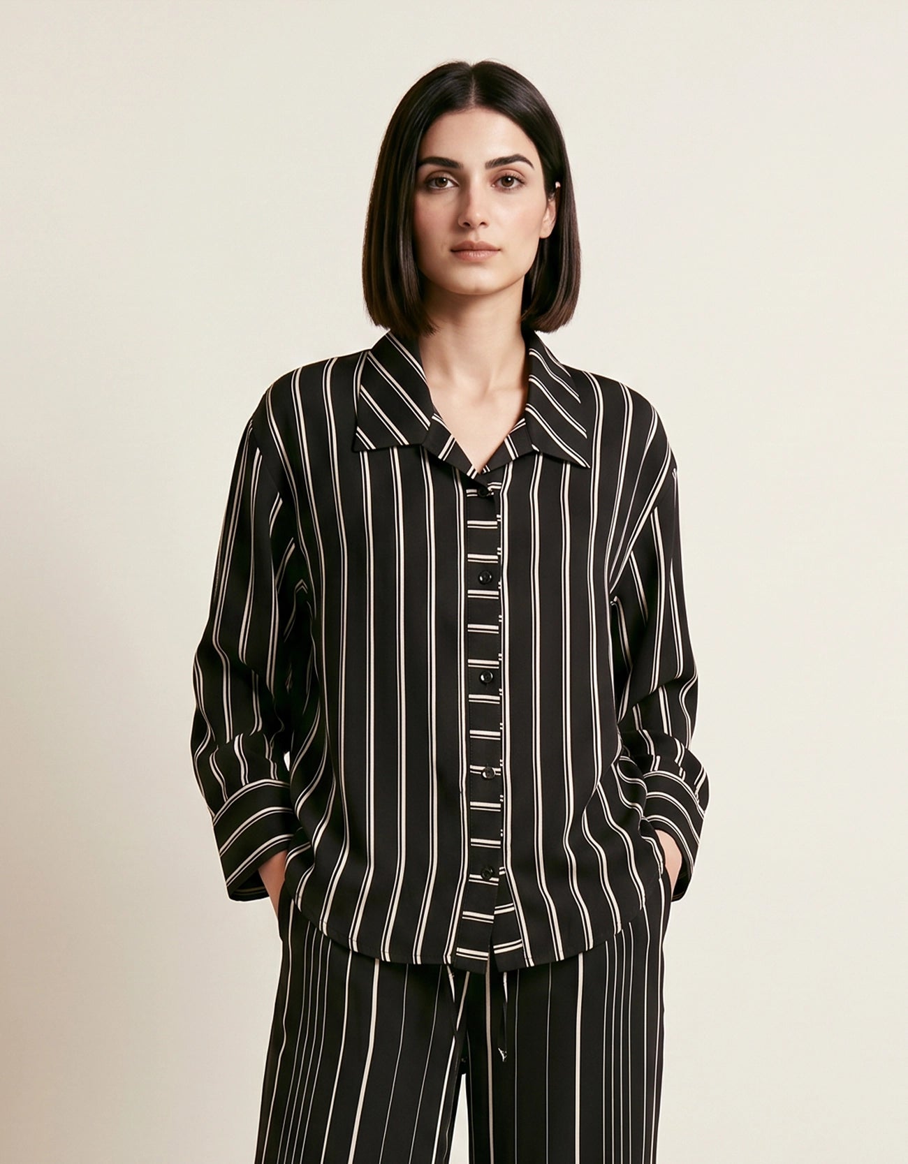 VERTICAL STRIPE BUTTON SHIRT