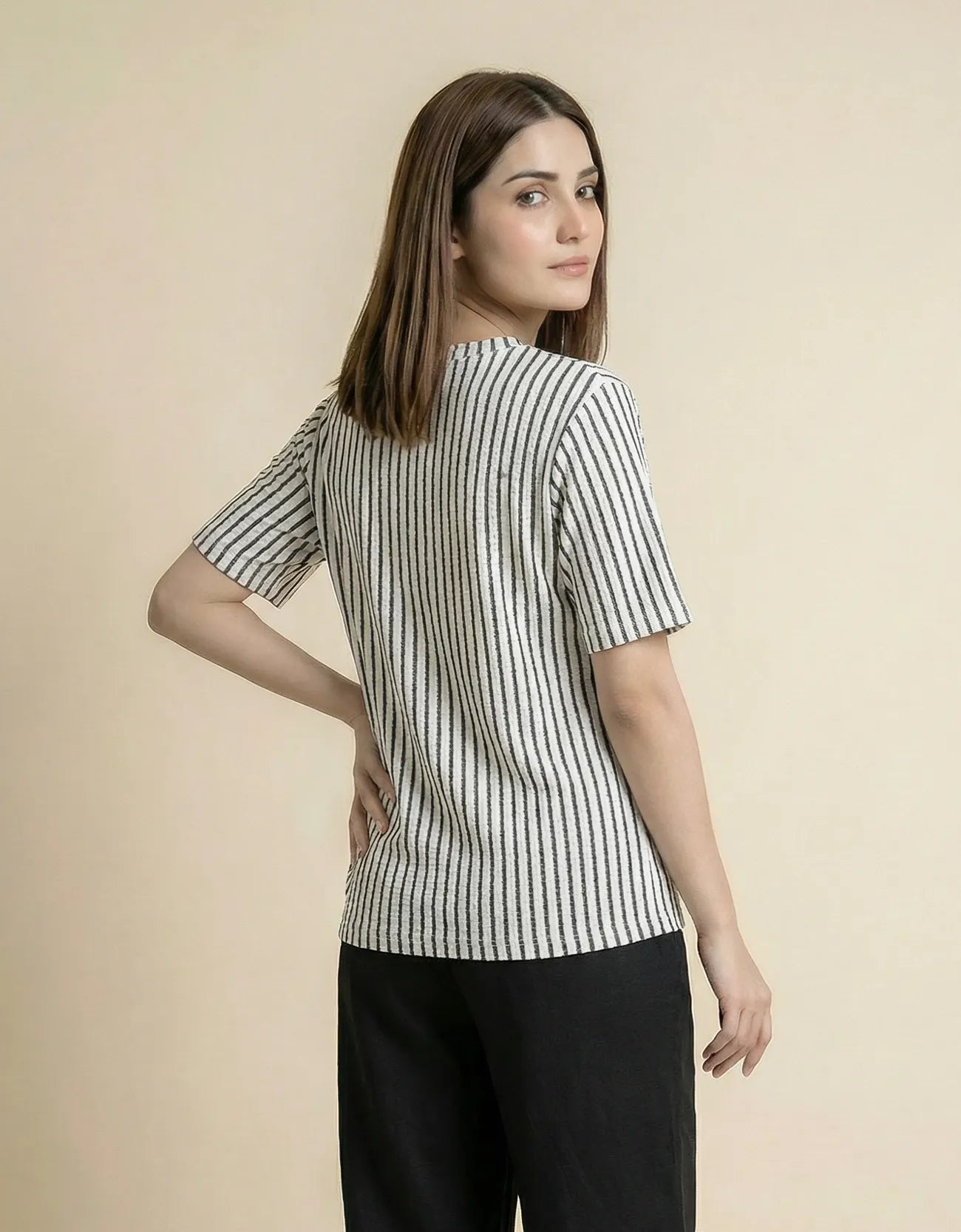 STRIPPER CREW NECK TEE