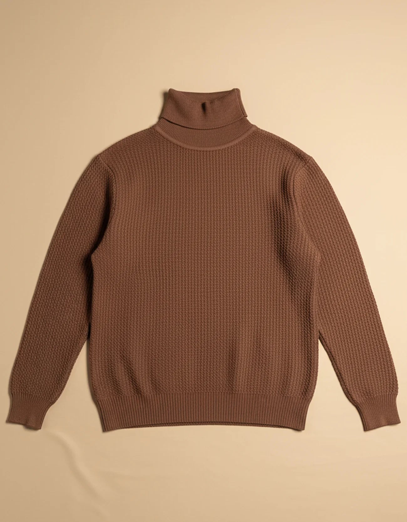 CHAVERON TEXTURED TURTLE NECK