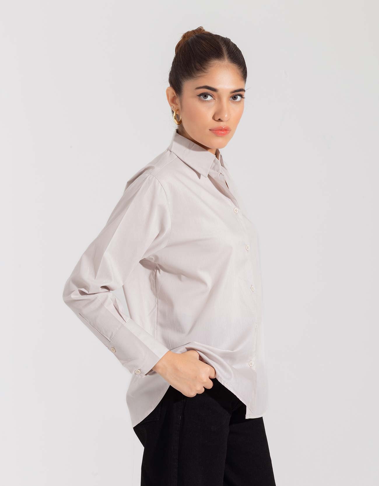 SHIRT WITH FOLDED BACK YOKE