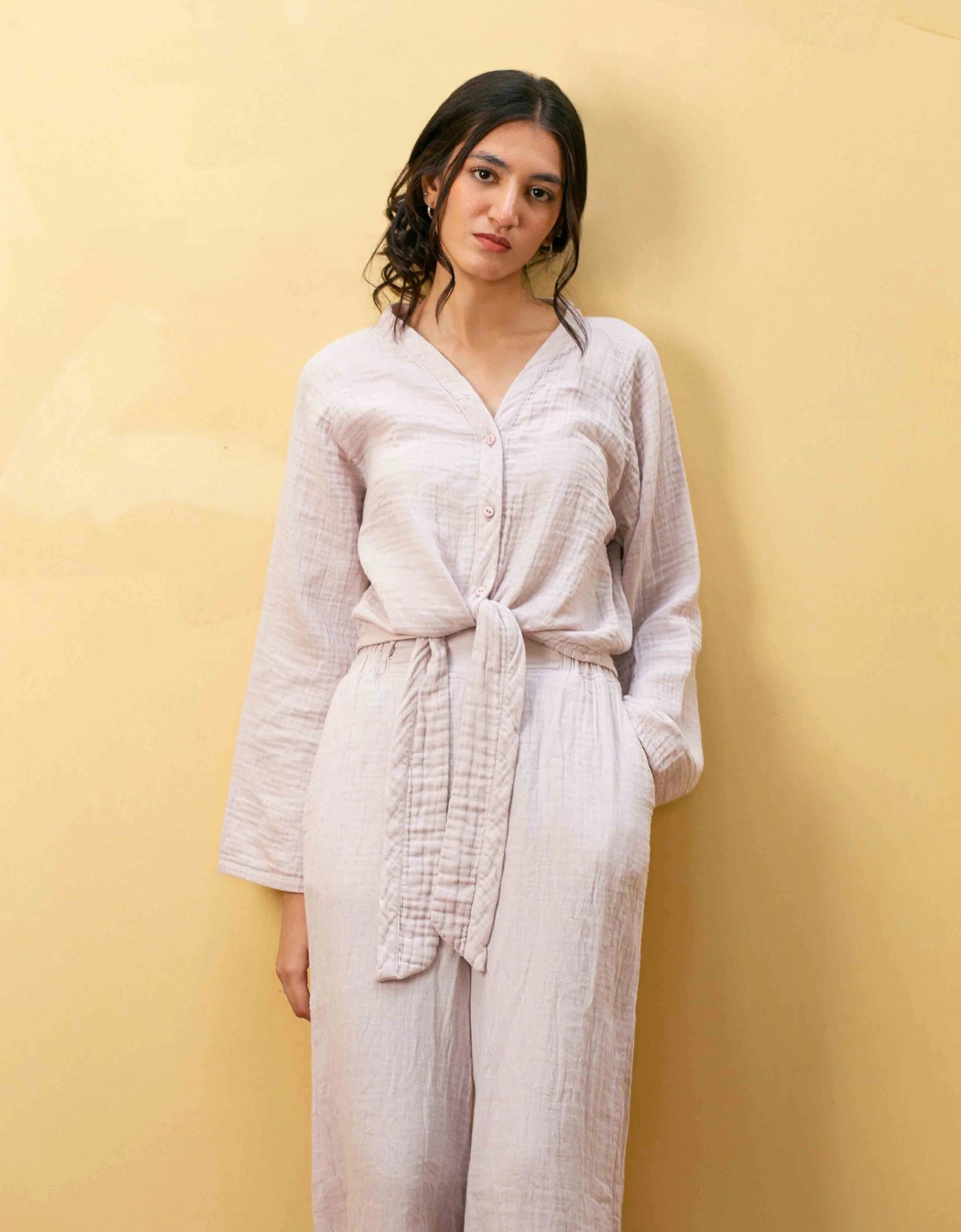 MUSLIN KNOTTED BUTTON UP TOP