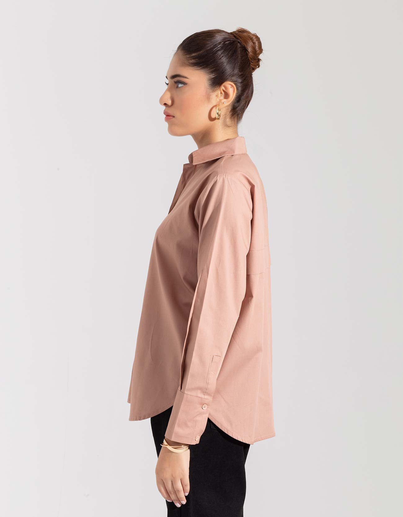 SHIRT WITH FOLDED BACK YOKE