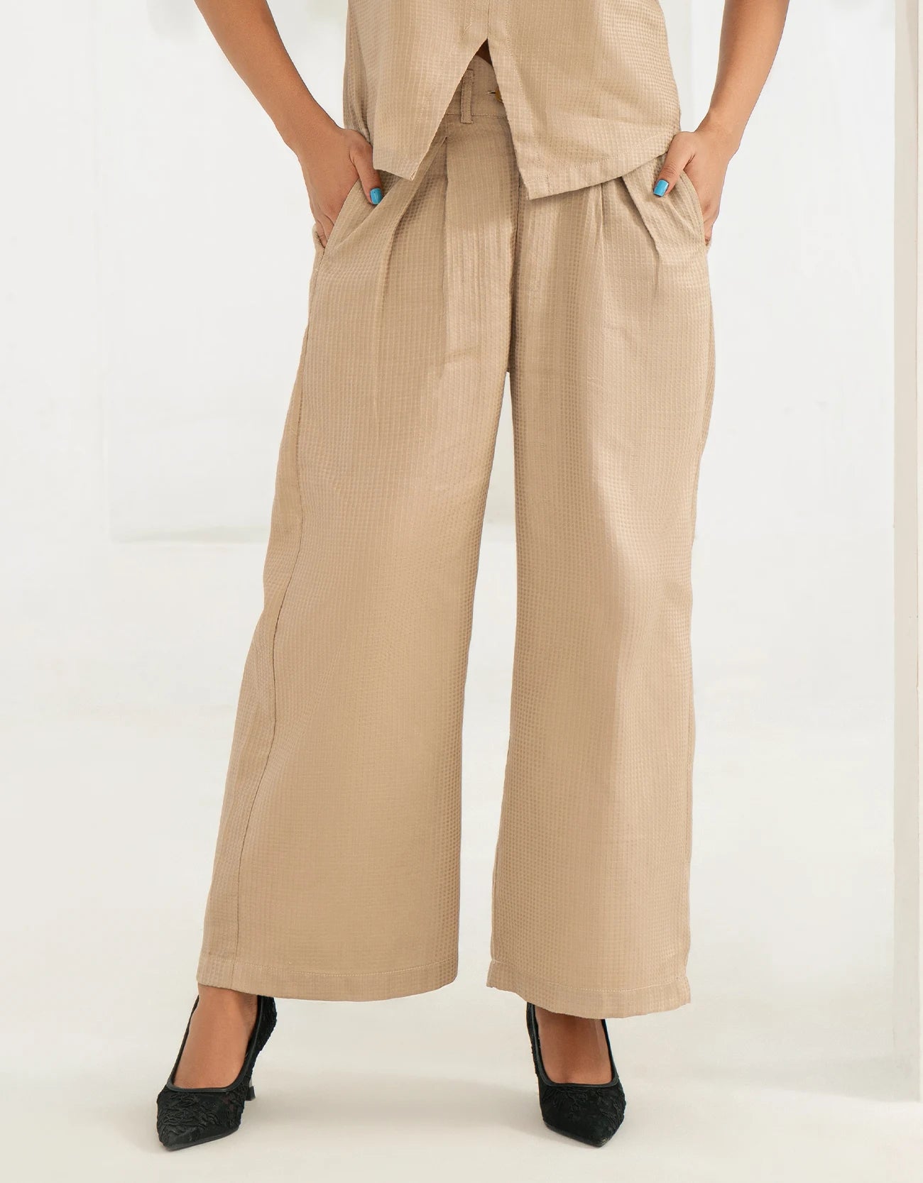 WAFFLE TEXTURED WIDE LEG TROUSER