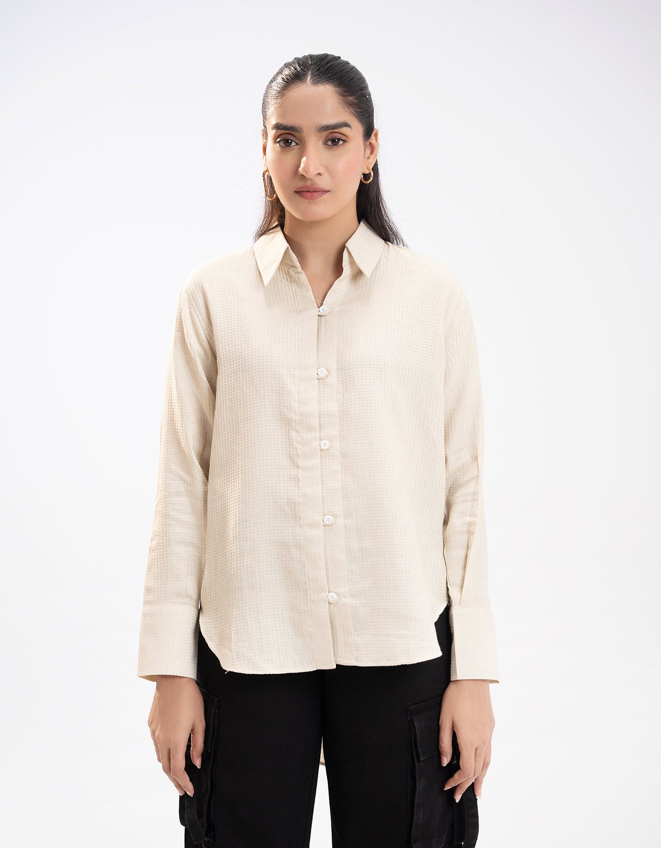 TEXTURED BUTTON DOWN SHIRT