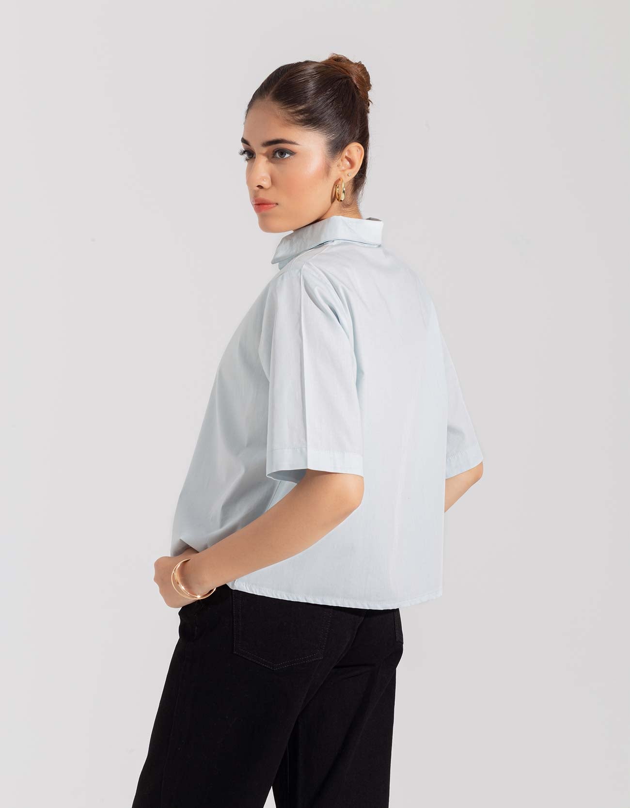 CROPPED PATCH POCKET SHIRT