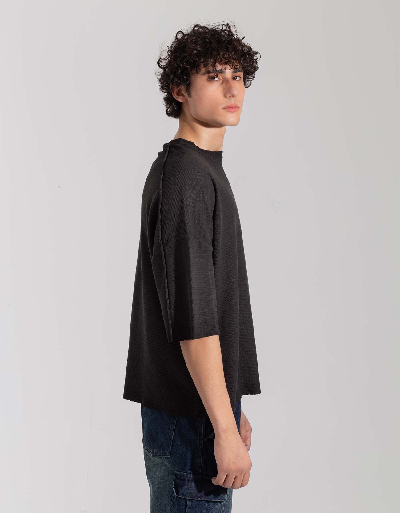 TEXTURED TIE-DYE T-SHIRT