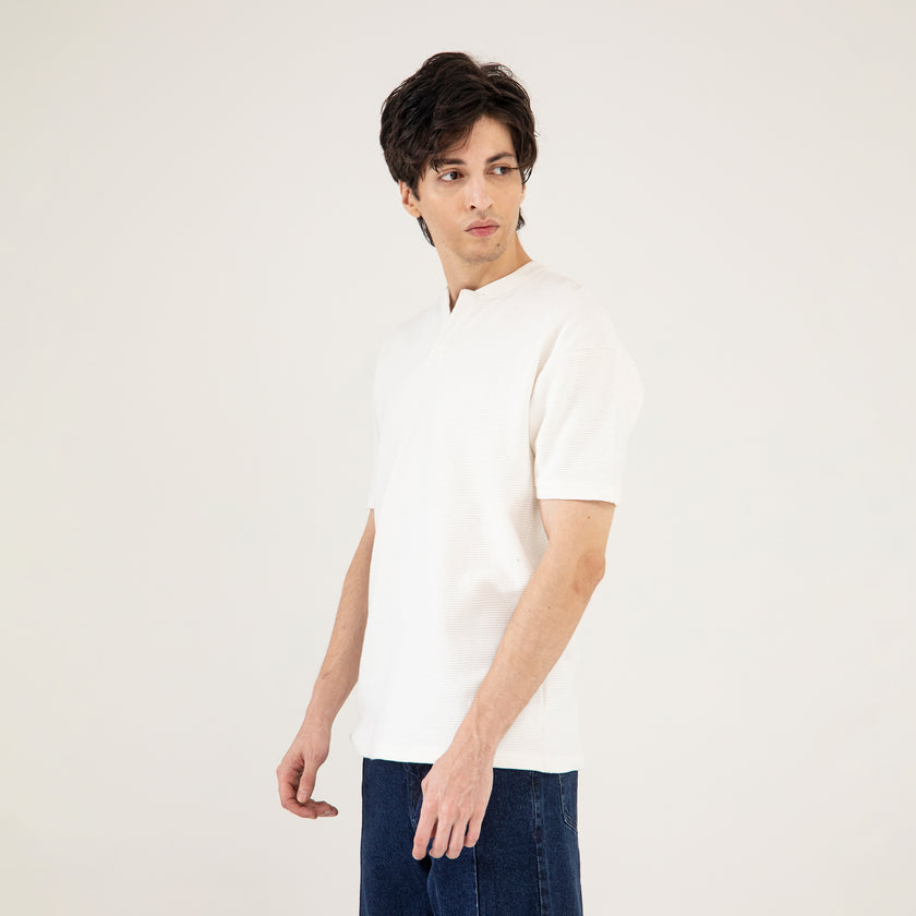 TEXTURED HENLEY T-SHIRT