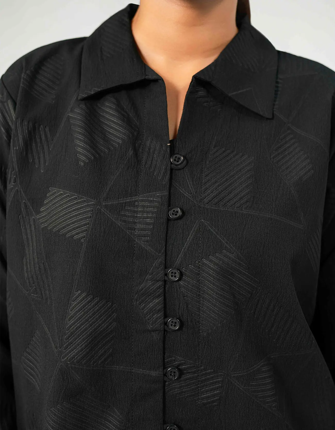 SELF TEXTURED SHIRT WITH LOOPS