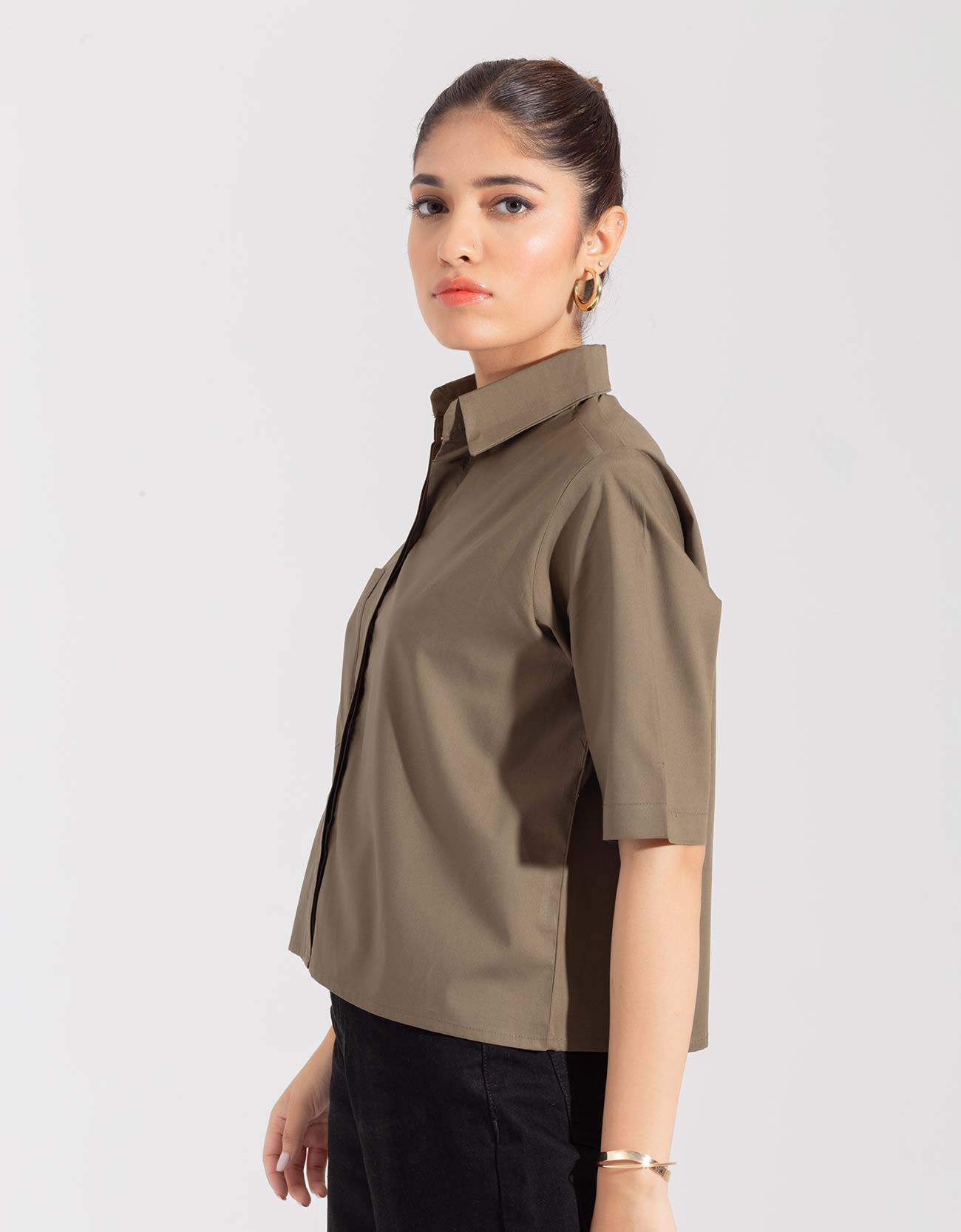 CROPPED PATCH POCKET SHIRT